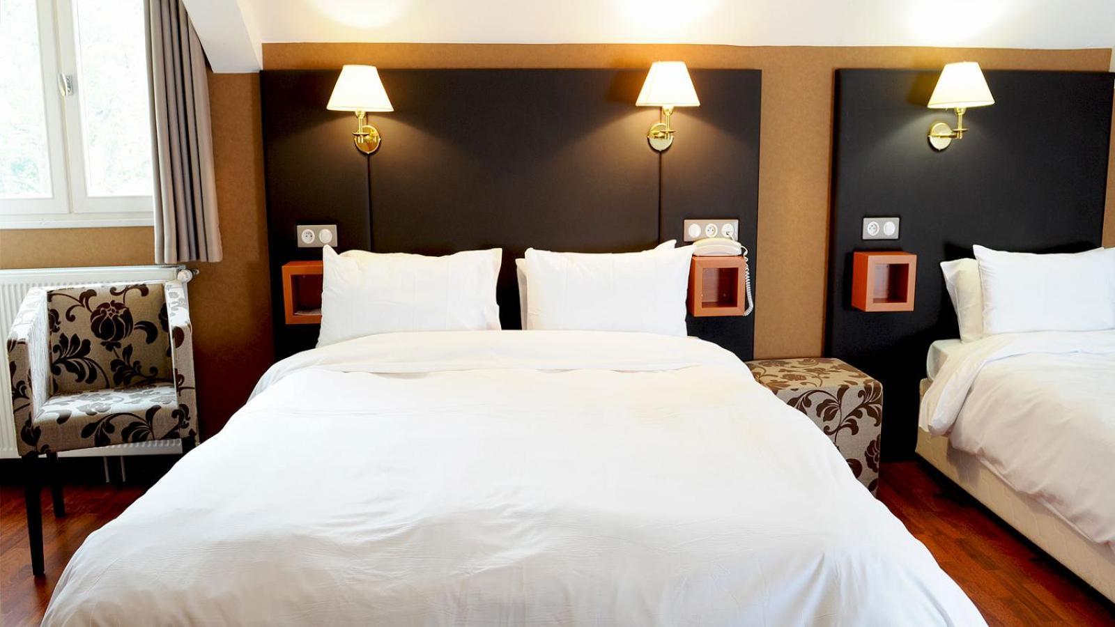 Logis Hotel La Breche De Roland Gèdre Eksteriør bilde