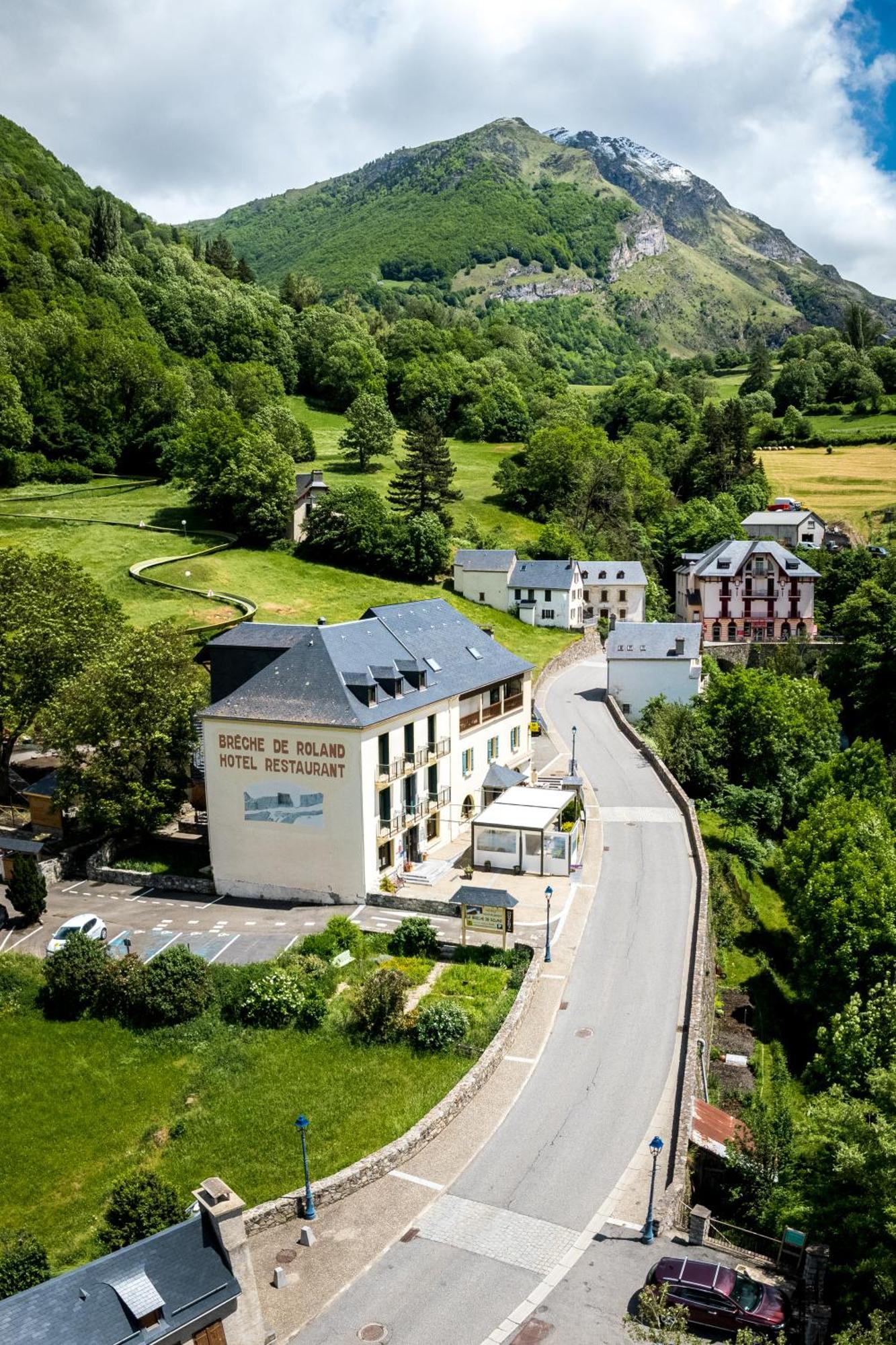 Logis Hotel La Breche De Roland Gèdre Eksteriør bilde