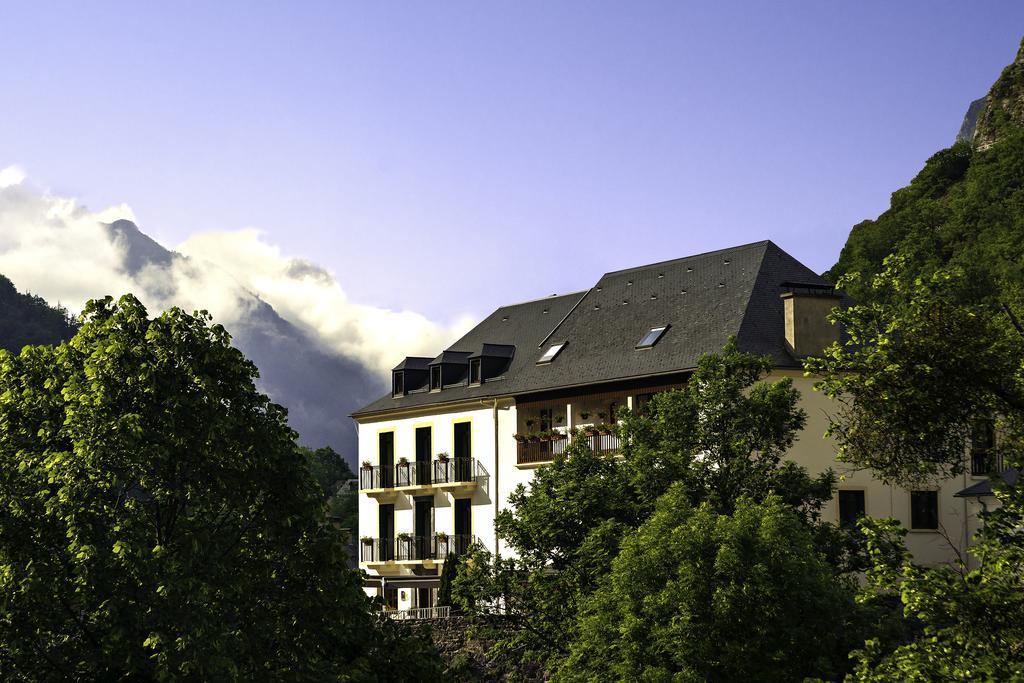 Logis Hotel La Breche De Roland Gèdre Eksteriør bilde